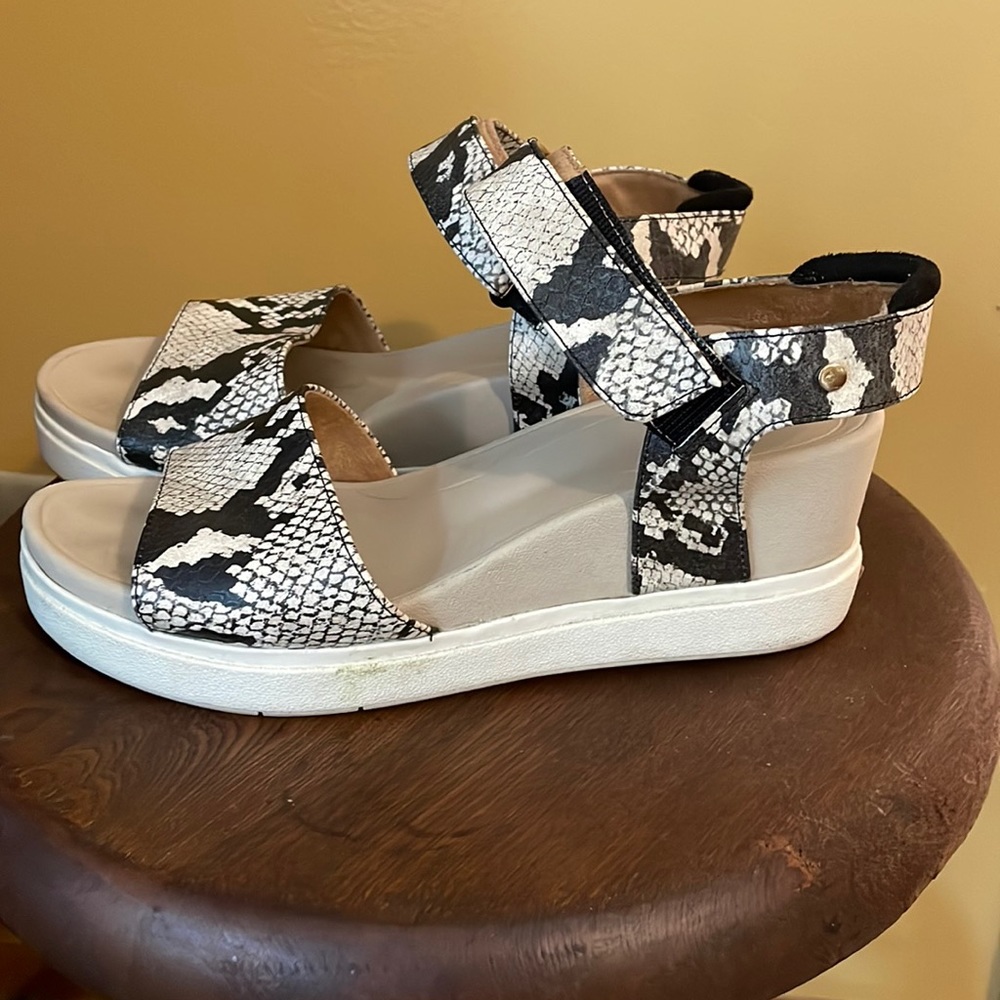 Dr. Scholl Sandals